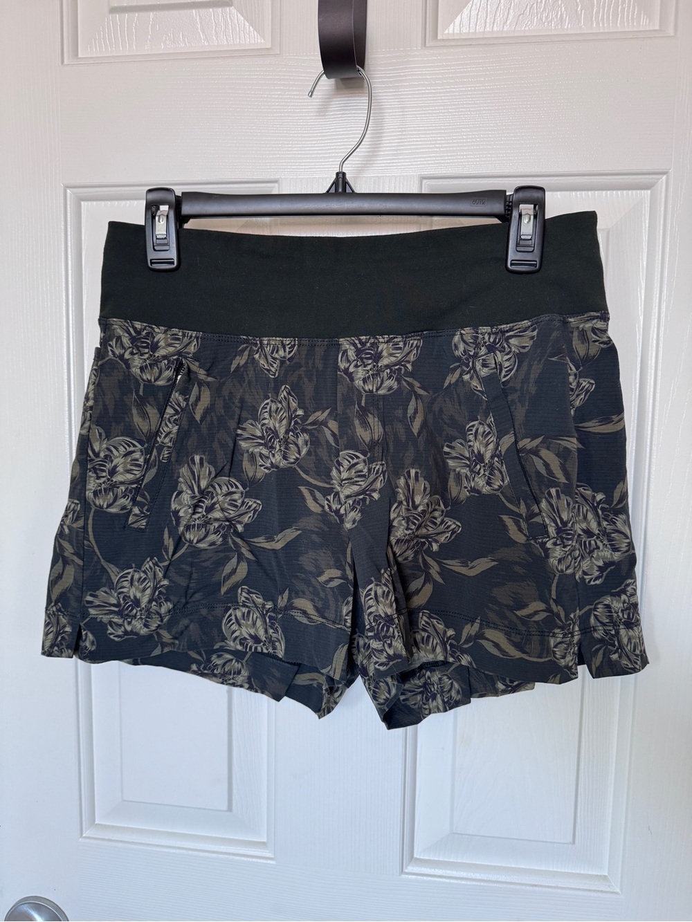 Athleta Black Floral High Waist Lounge Shorts